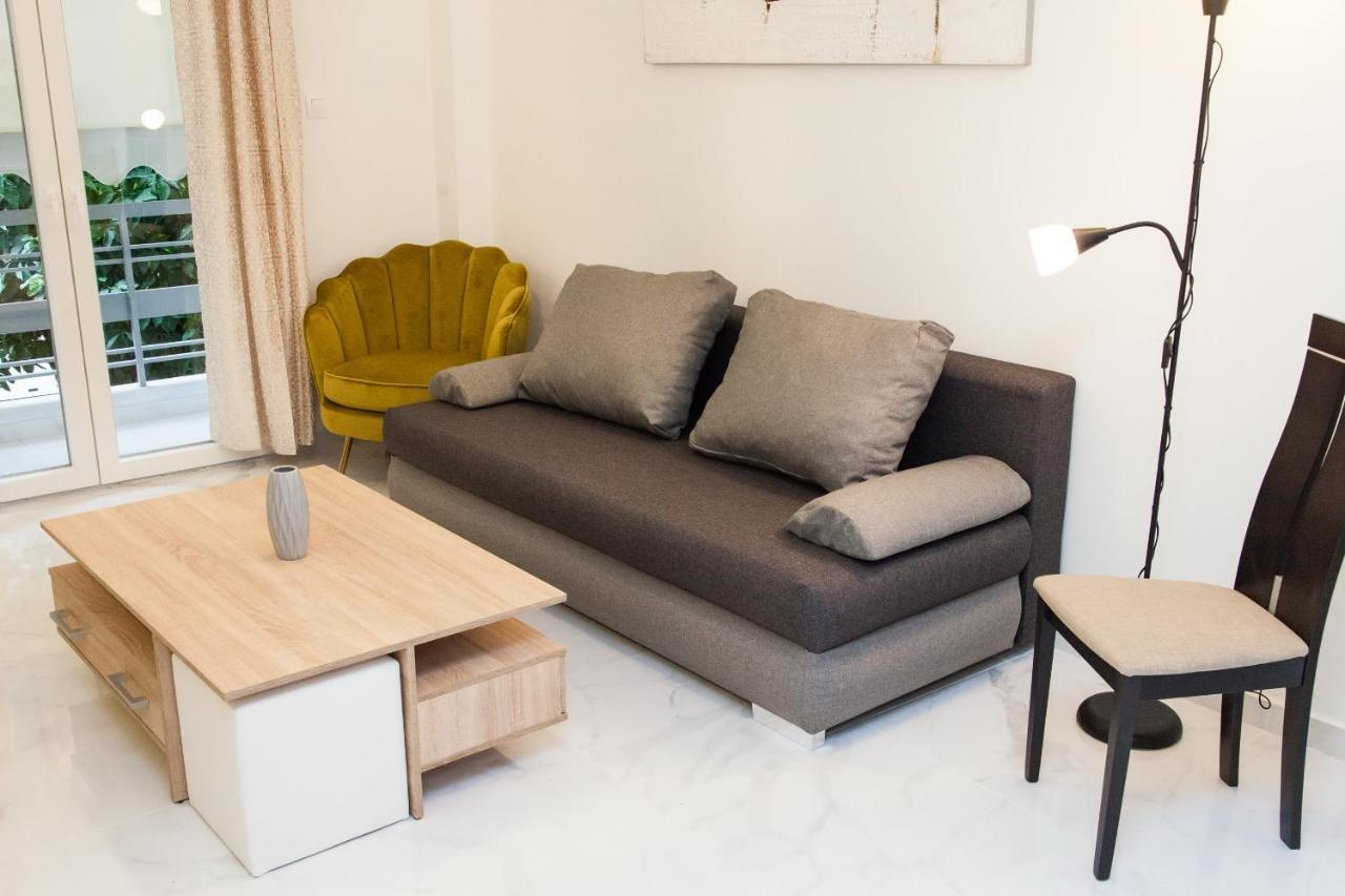 Modern 3-Bedroom Apartment Next To Koridallos Square Piraeus Ngoại thất bức ảnh