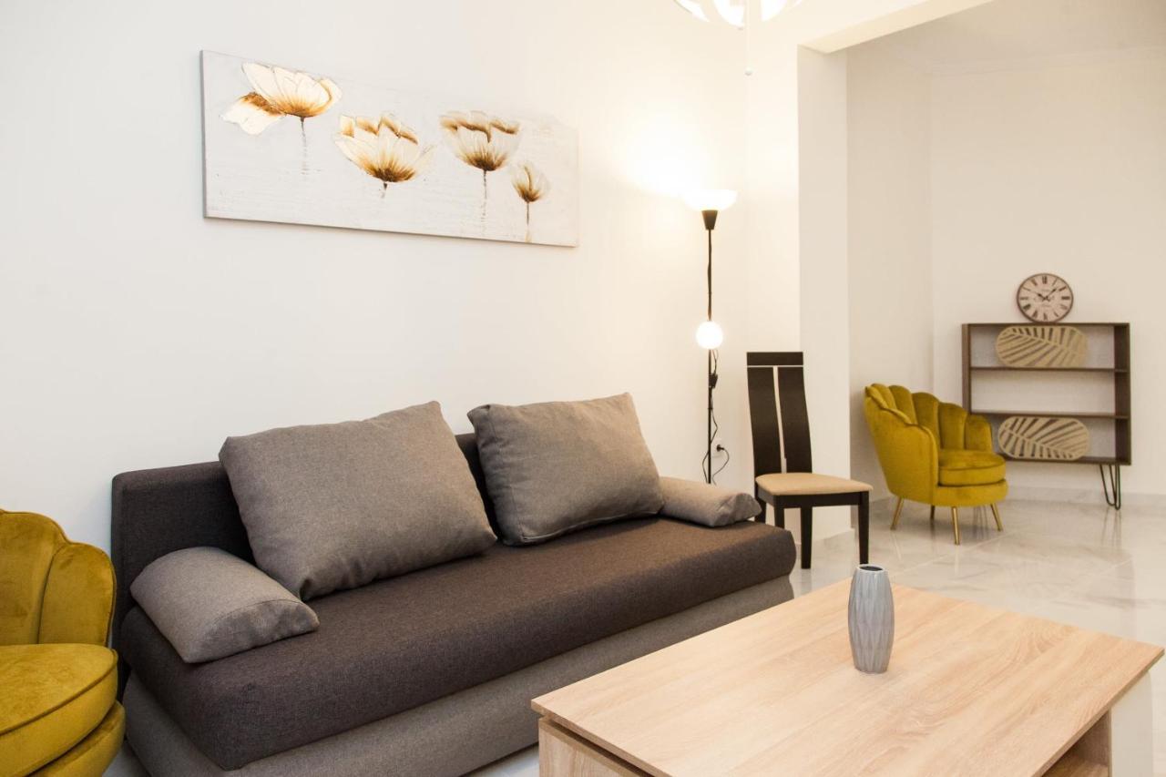 Modern 3-Bedroom Apartment Next To Koridallos Square Piraeus Ngoại thất bức ảnh